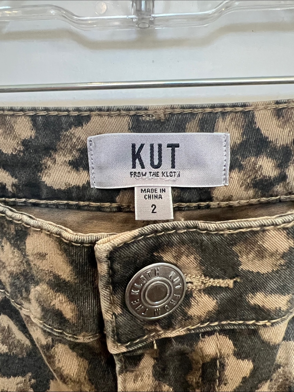 EUC Kut From The Kloth High Rise Ashton Barrel Leg Utility Pants. Size 2 - Picture 6 of 12